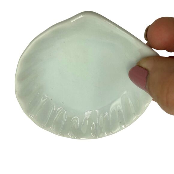 Sur la Table White Ceramic Shell Dish 4 Dipping Small Dishes - Picture 4 of 7